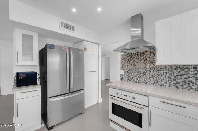 $549,900 | 1739 West Banff Ln., Phoenix, AZ 85023