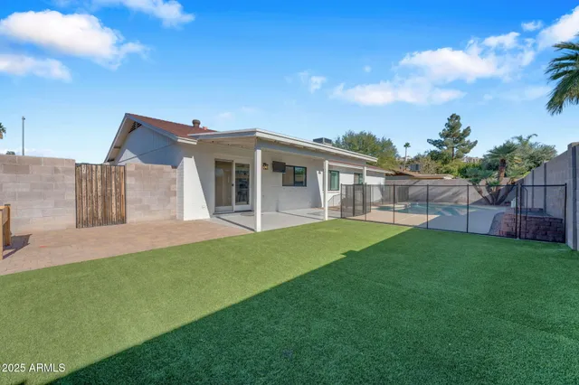 $549,900 | 1739 West Banff Ln., Phoenix, AZ 85023