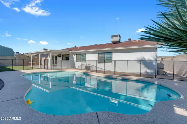 $549,900 | 1739 West Banff Ln., Phoenix, AZ 85023