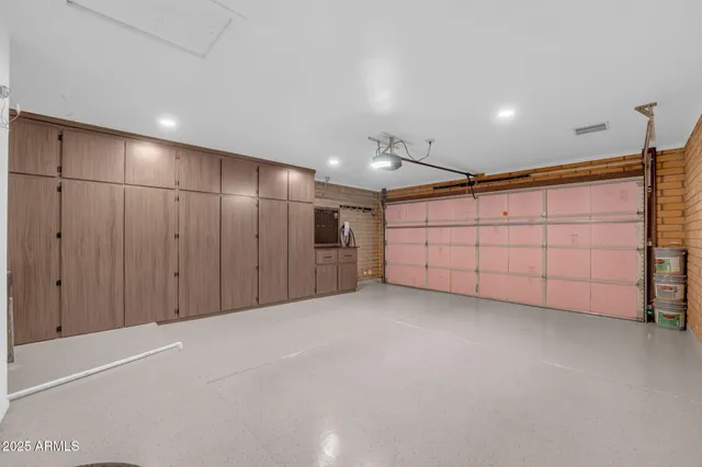 $549,900 | 1739 West Banff Ln., Phoenix, AZ 85023