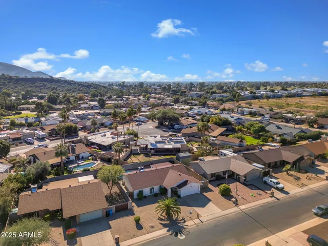 $549,900 | 1739 West Banff Ln., Phoenix, AZ 85023