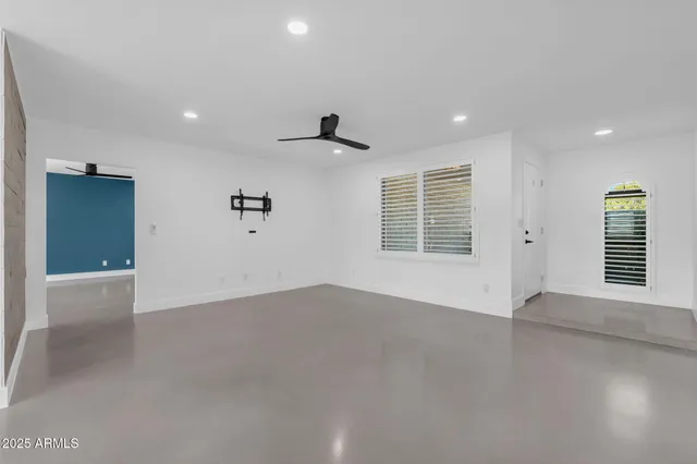 $549,900 | 1739 West Banff Ln., Phoenix, AZ 85023