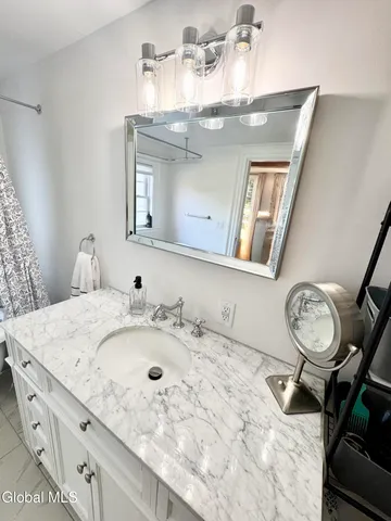 $3,500 | 675 Mac Elroy Road, Clifton Park, NY 12019