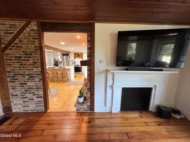 $3,500 | 675 Mac Elroy Road, Clifton Park, NY 12019