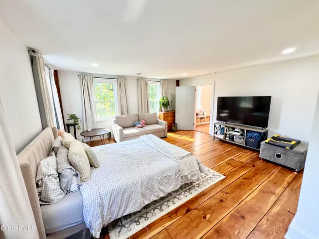 $3,500 | 675 Mac Elroy Road, Clifton Park, NY 12019