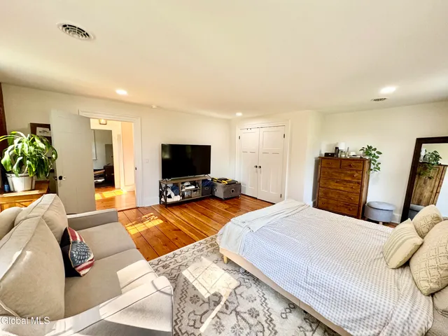 $3,500 | 675 Mac Elroy Road, Clifton Park, NY 12019