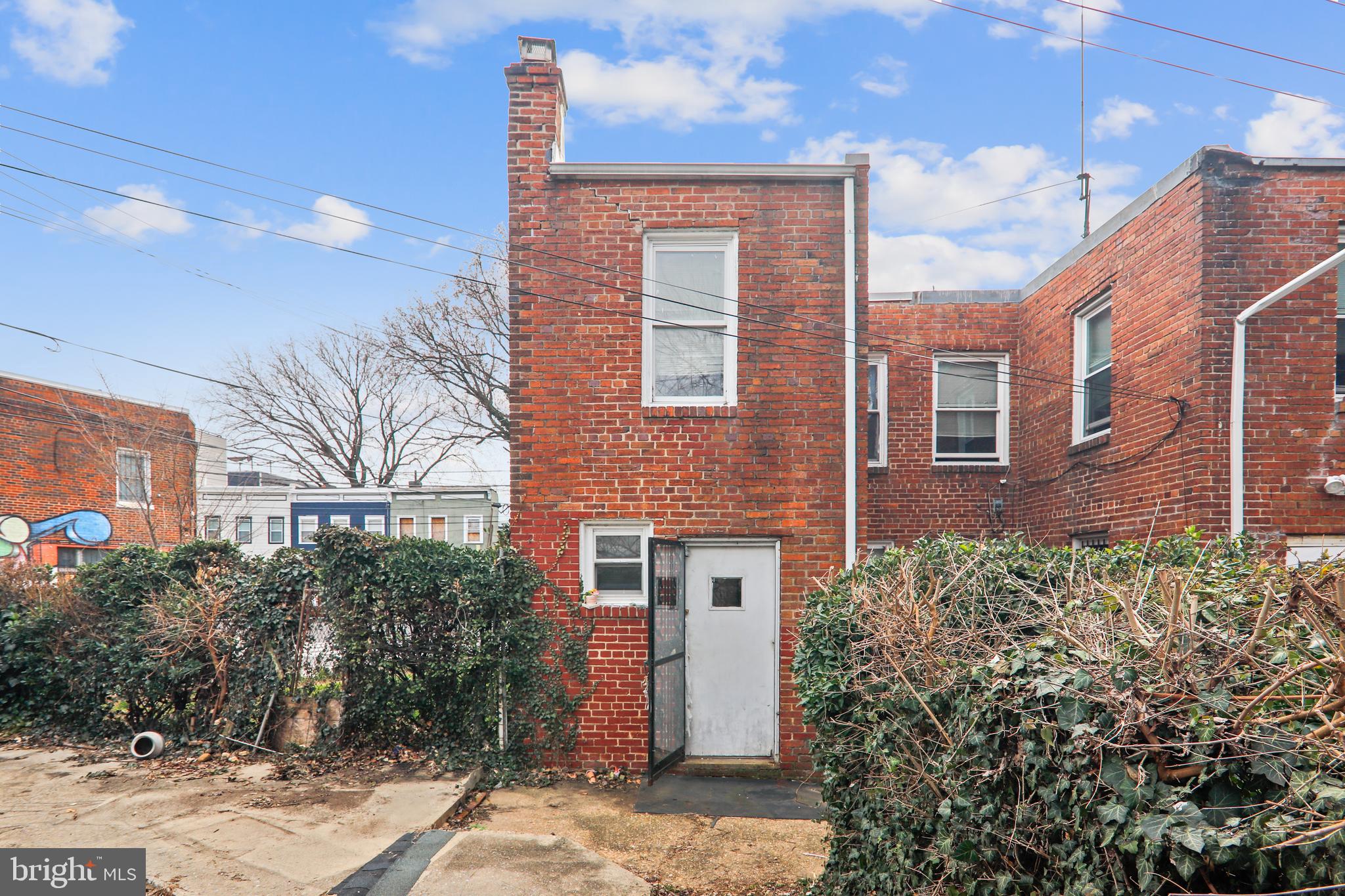 1850 Capitol Avenue Northeast Washington, DC 20002 - Photo 3 of 14
