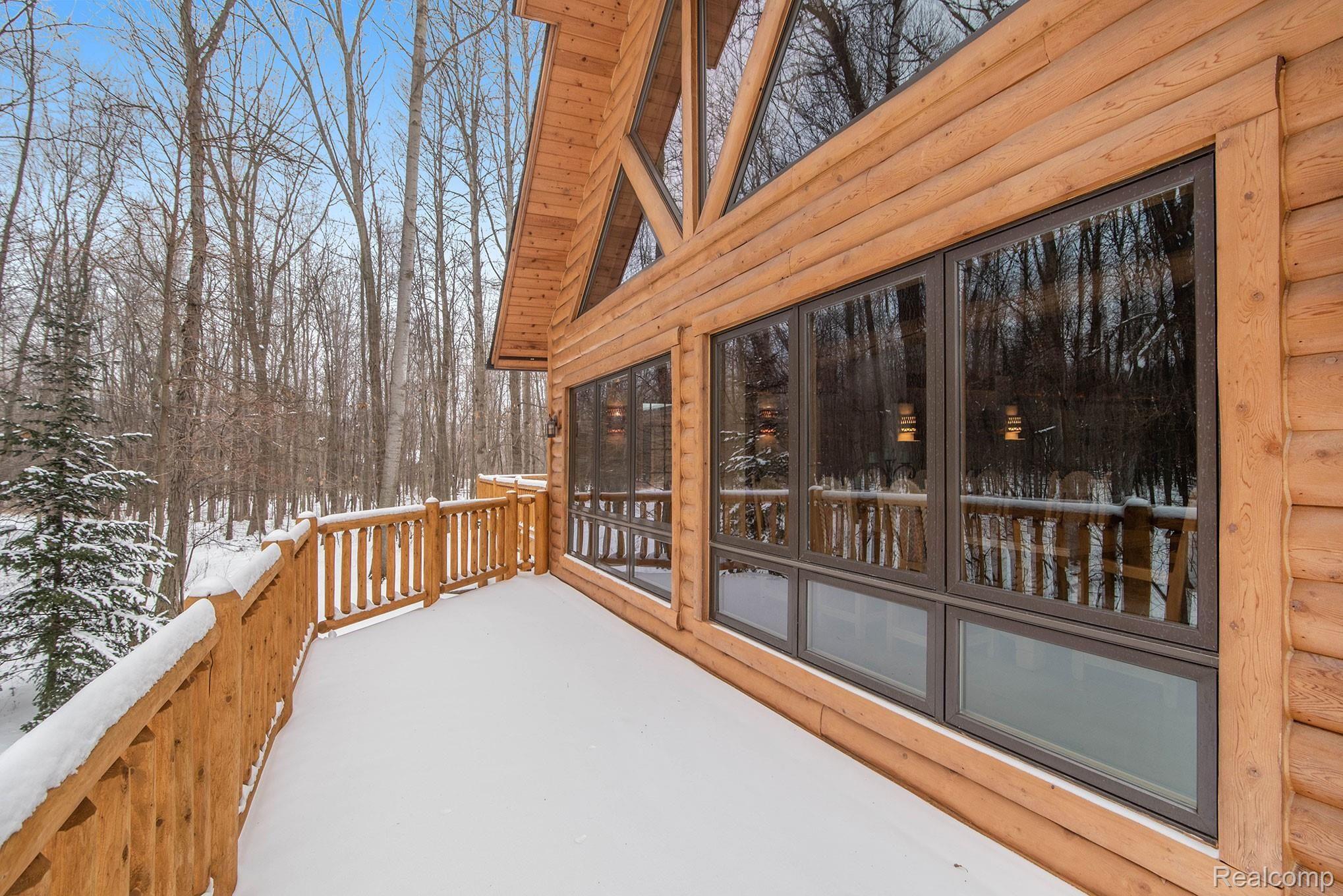 701 Argentine Road Howell, MI 48843 - Photo 38 of 45 Back Deck