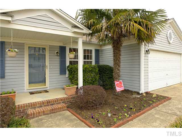 1208 Shackleton Road Apex, NC 27502 - Photo 2 of 25 Gallery Image 2