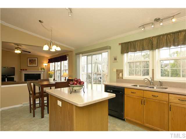 1208 Shackleton Road Apex, NC 27502 - Photo 10 of 25 Gallery Image 10