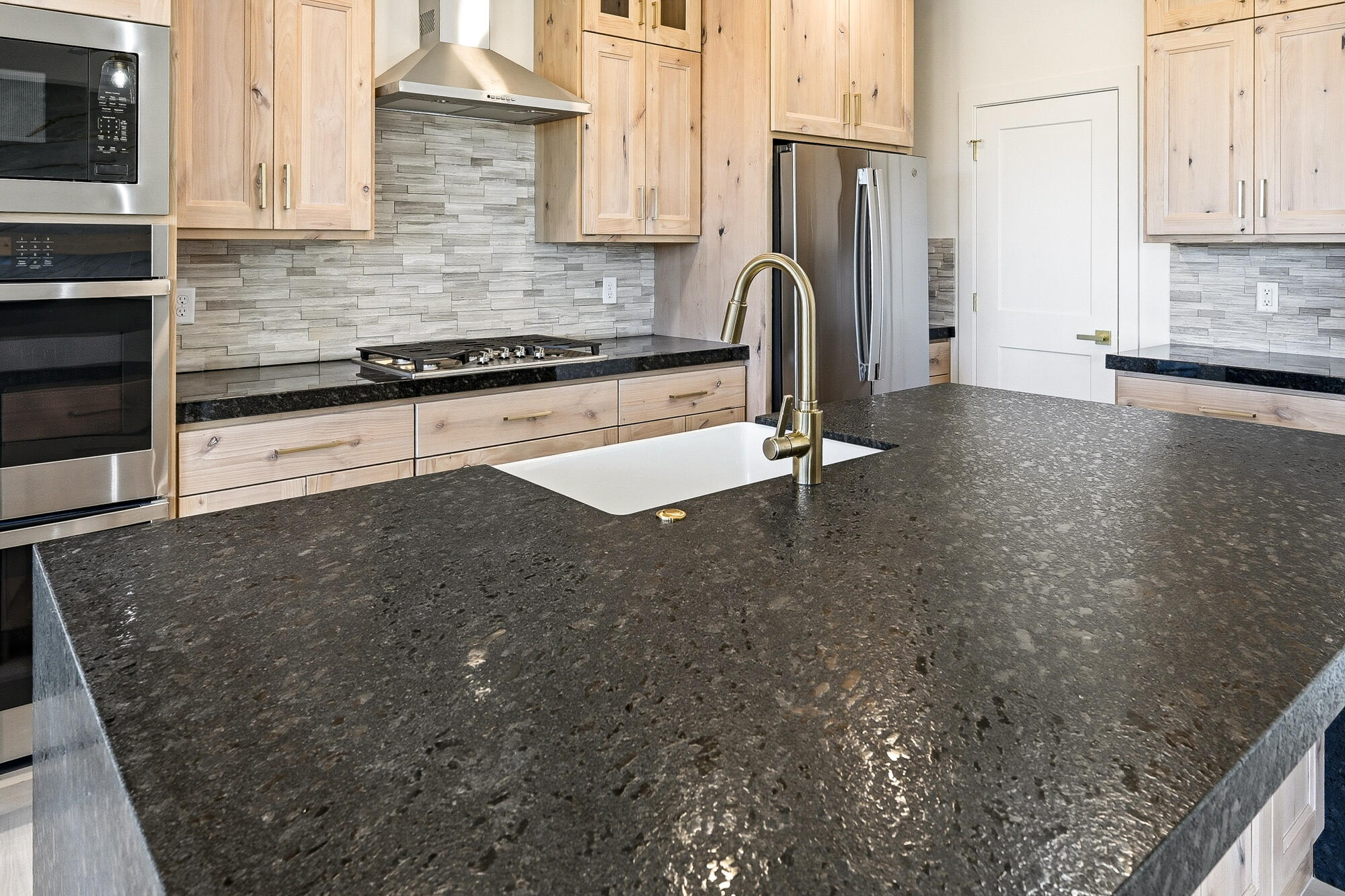 4192 West Midvalley Road Cedar City, UT 84721 - Photo 18 of 59 4192 W Midvalley Updates-23