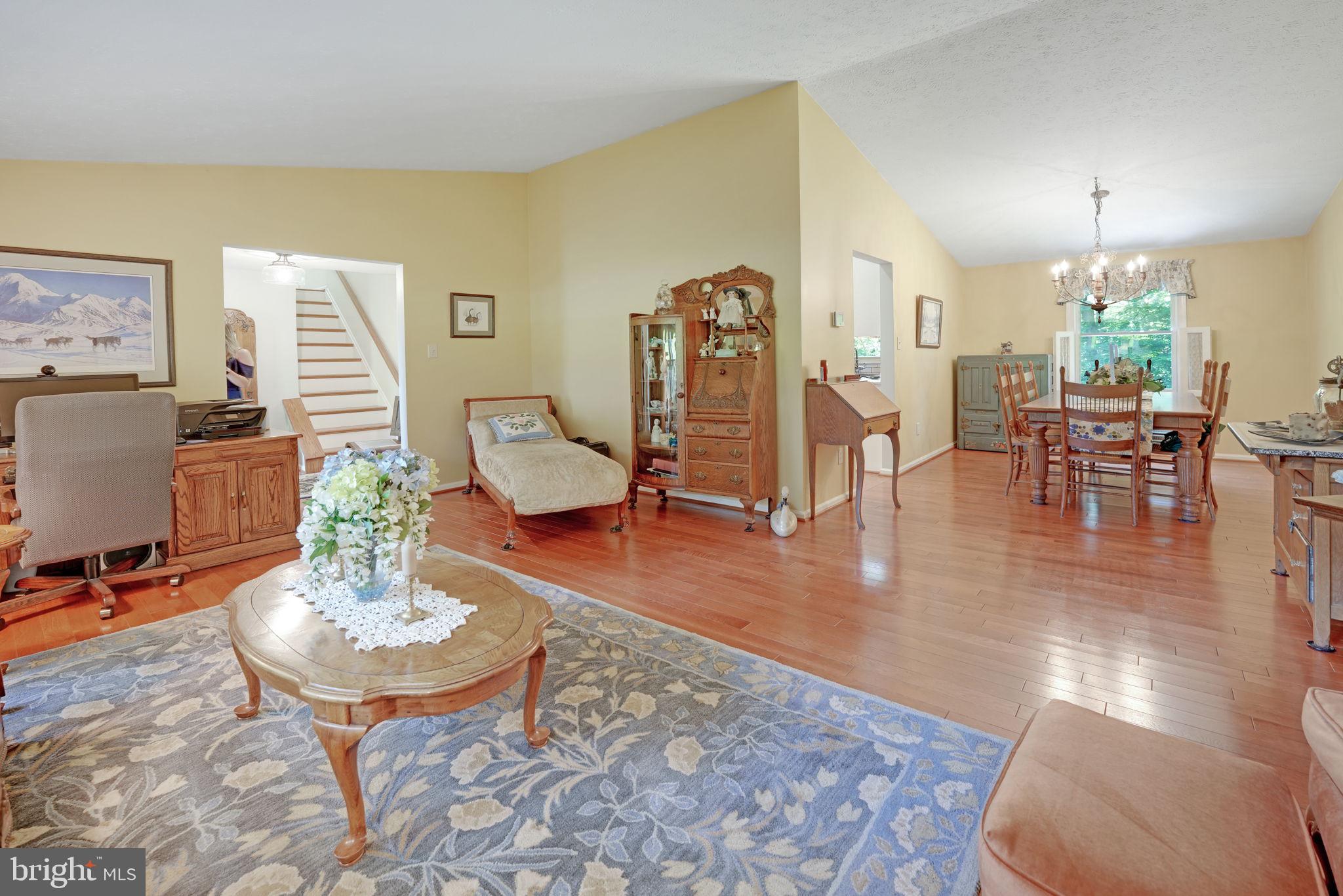 7590 Vogels Way Springfield, VA 22153 - Photo 9 of 60