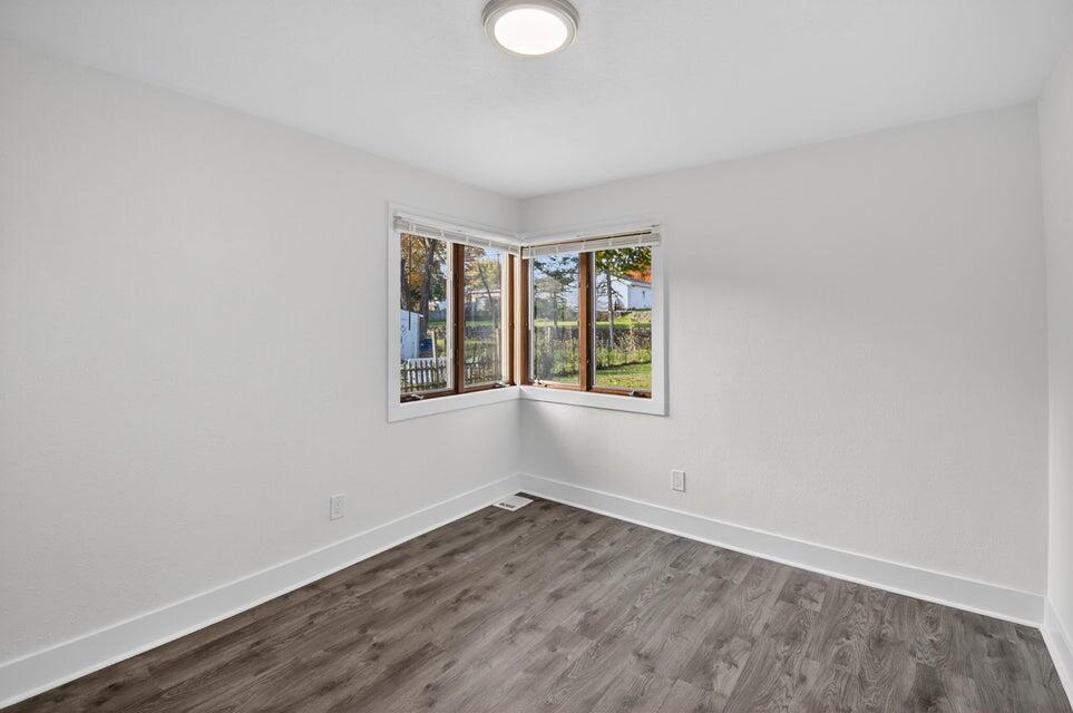 1214 Illinois Street Racine, WI 53405 - Photo 15 of 21 20251028174100544522000000-o