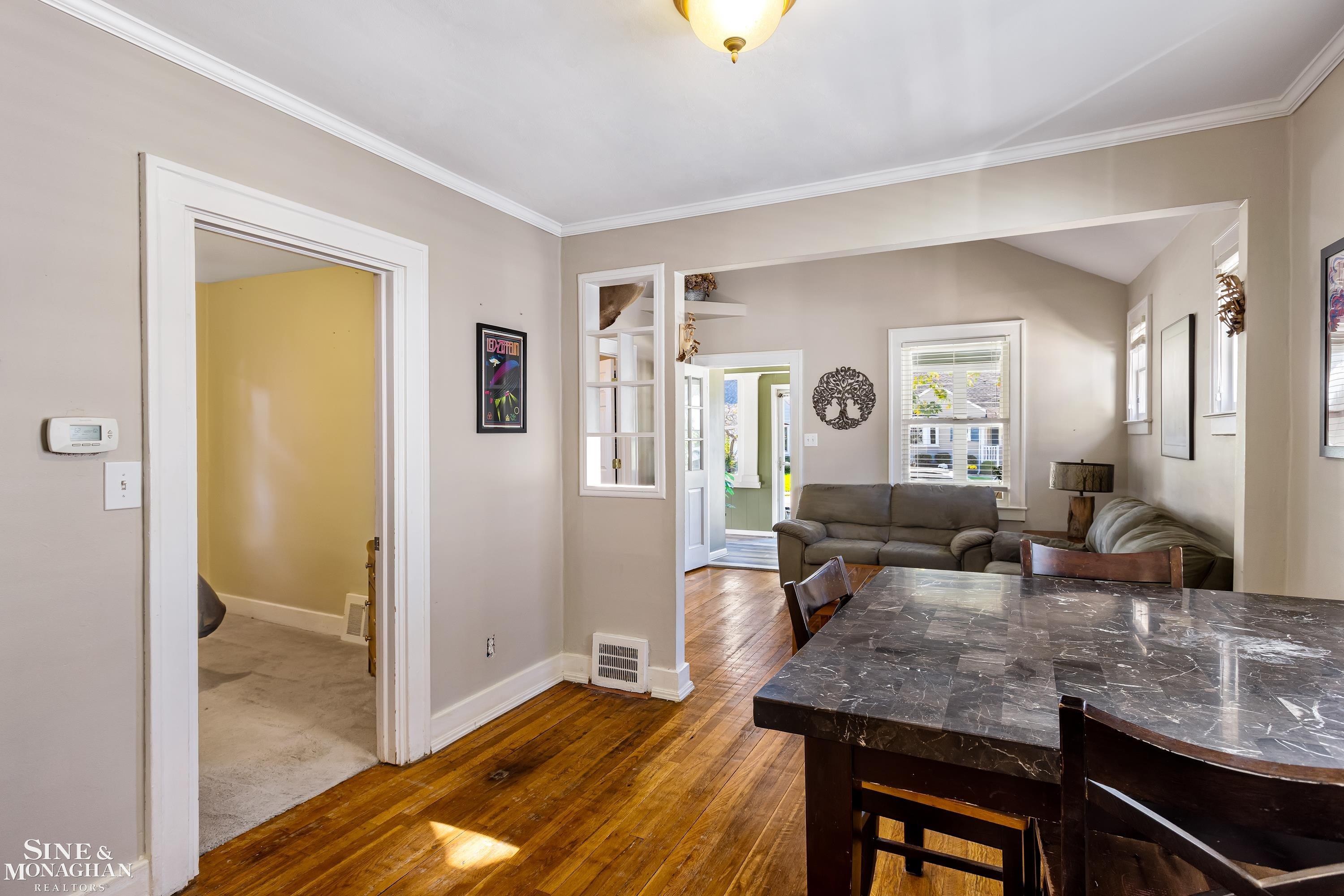 1234 Harvard Road Berkley, MI 48072 - Photo 11 of 28 50158858-d0f0cf50-1925-4323-8349-a22e6ff584d8.JPG