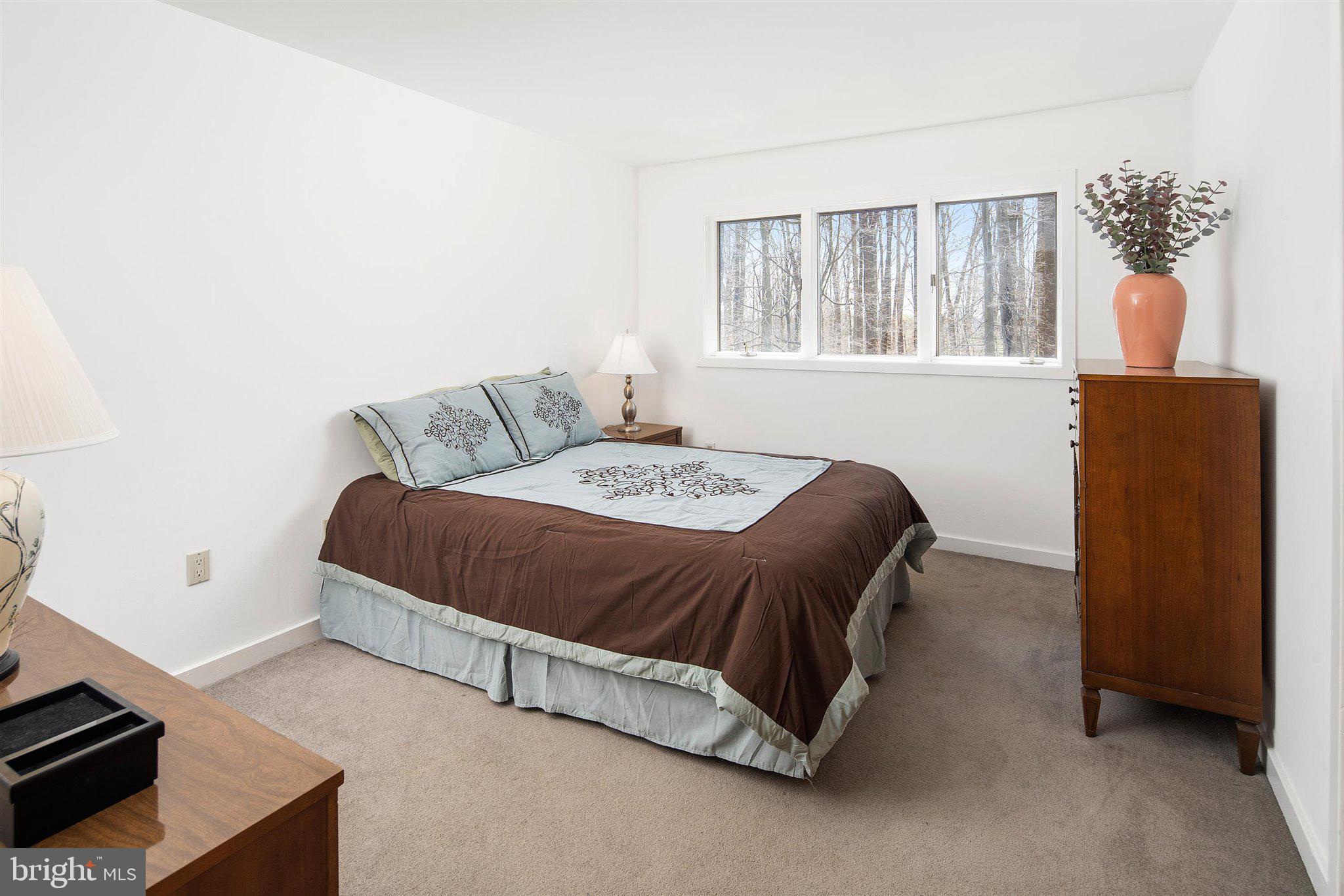 100 Woosamonsa Road Pennington, NJ 08534 - Photo 18 of 38