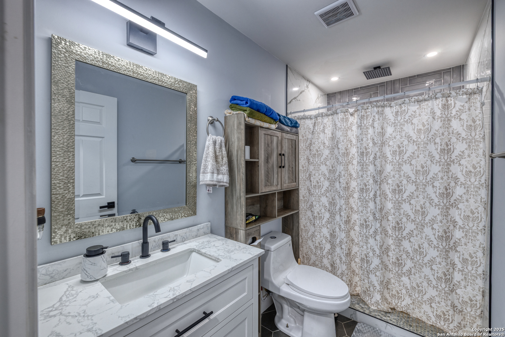 208 West Sabinal Street Uvalde, TX 78801 - Photo 11 of 22