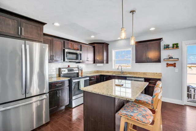 $415,000 | 3810 Obsidian Drive, Champaign, IL 61822