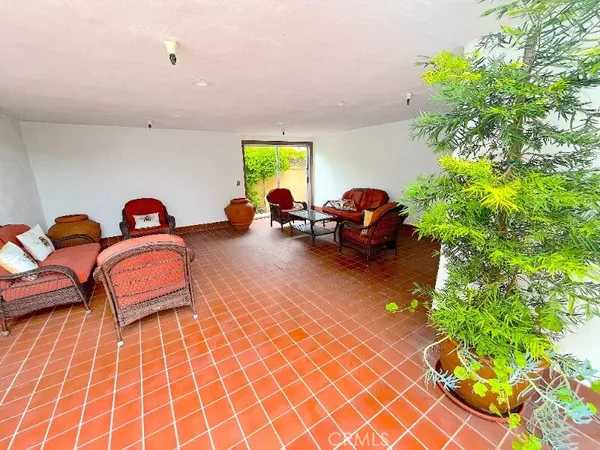 $2,345 | 147 Avenida Serra, Unit 113, San Clemente, CA 92672