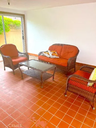 $2,345 | 147 Avenida Serra, Unit 113, San Clemente, CA 92672