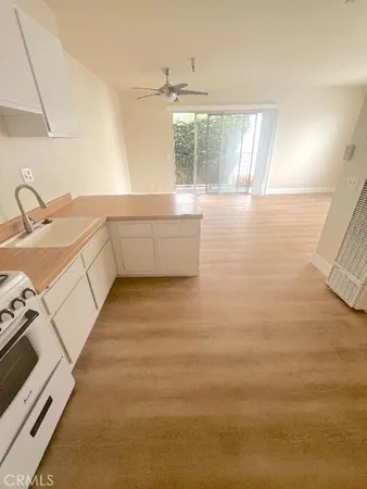 $2,345 | 147 Avenida Serra, Unit 113, San Clemente, CA 92672