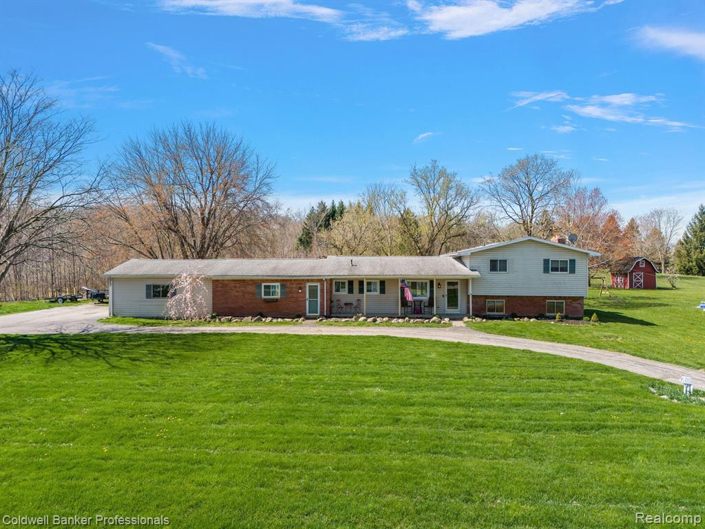 9436 South State Road Goodrich, MI 48438 - Photo 2 of 36