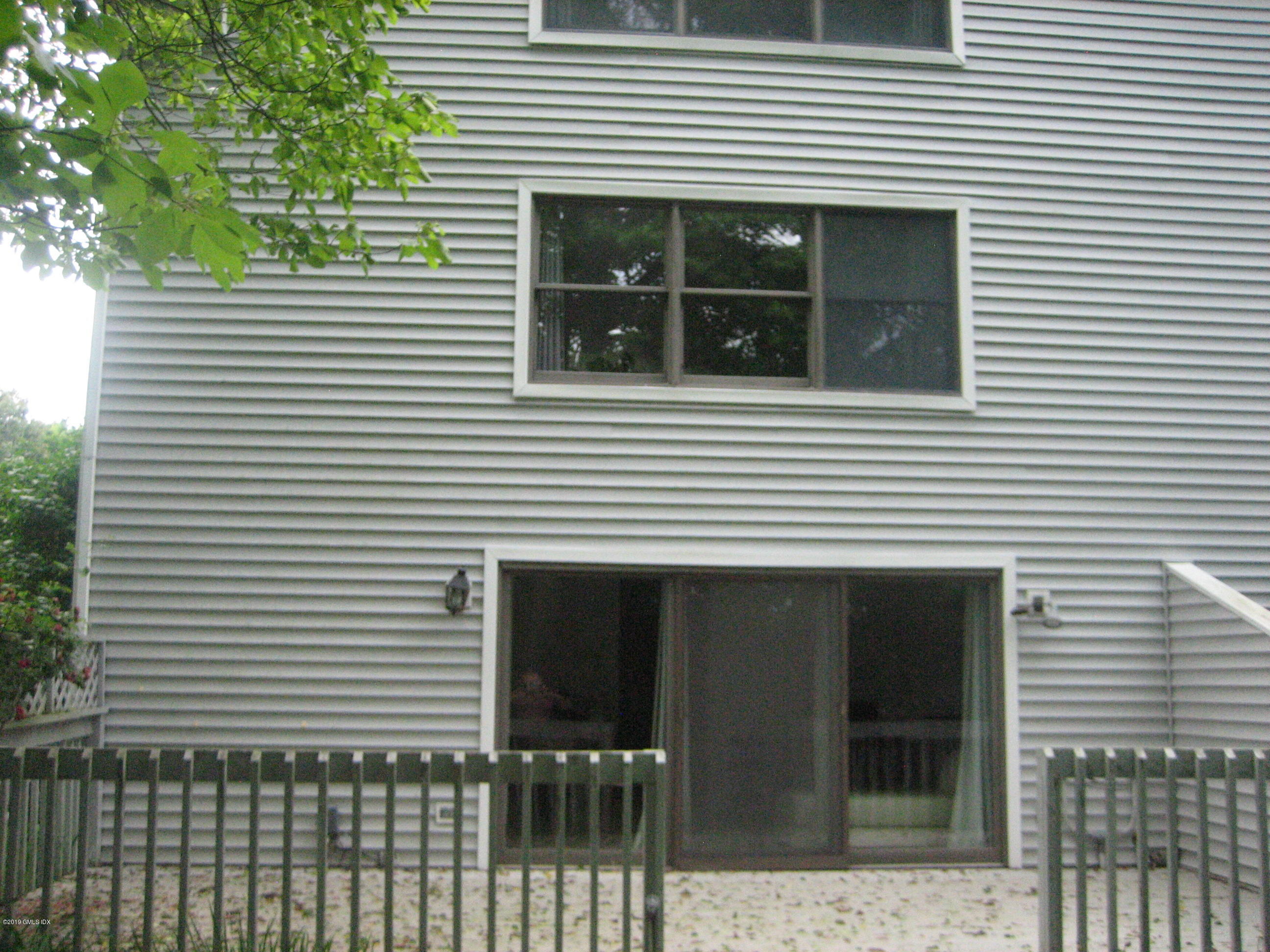 197 Sheep Hill Road, Unit C Riverside, CT 06878 - Photo 3 of 17 IMG_3274