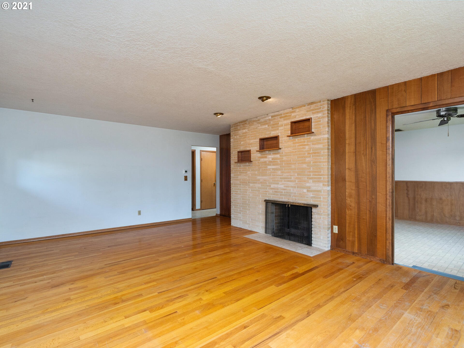 10960 Southwest Butner Road Portland, OR 97225 - Photo 13 of 26 Gallery Image 13