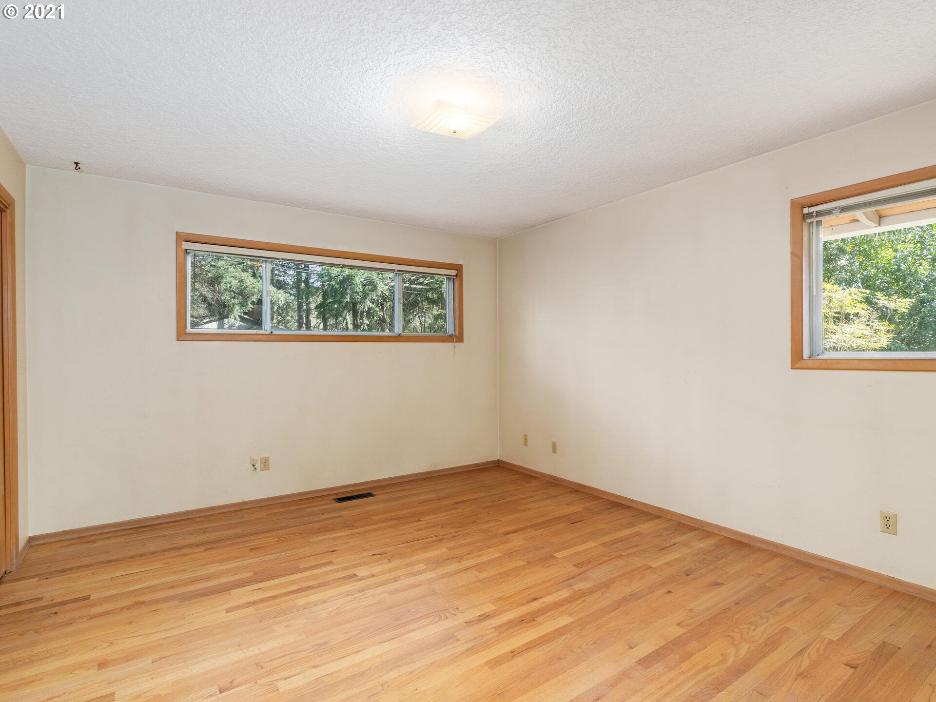 10960 Southwest Butner Road Portland, OR 97225 - Photo 14 of 26 Gallery Image 14