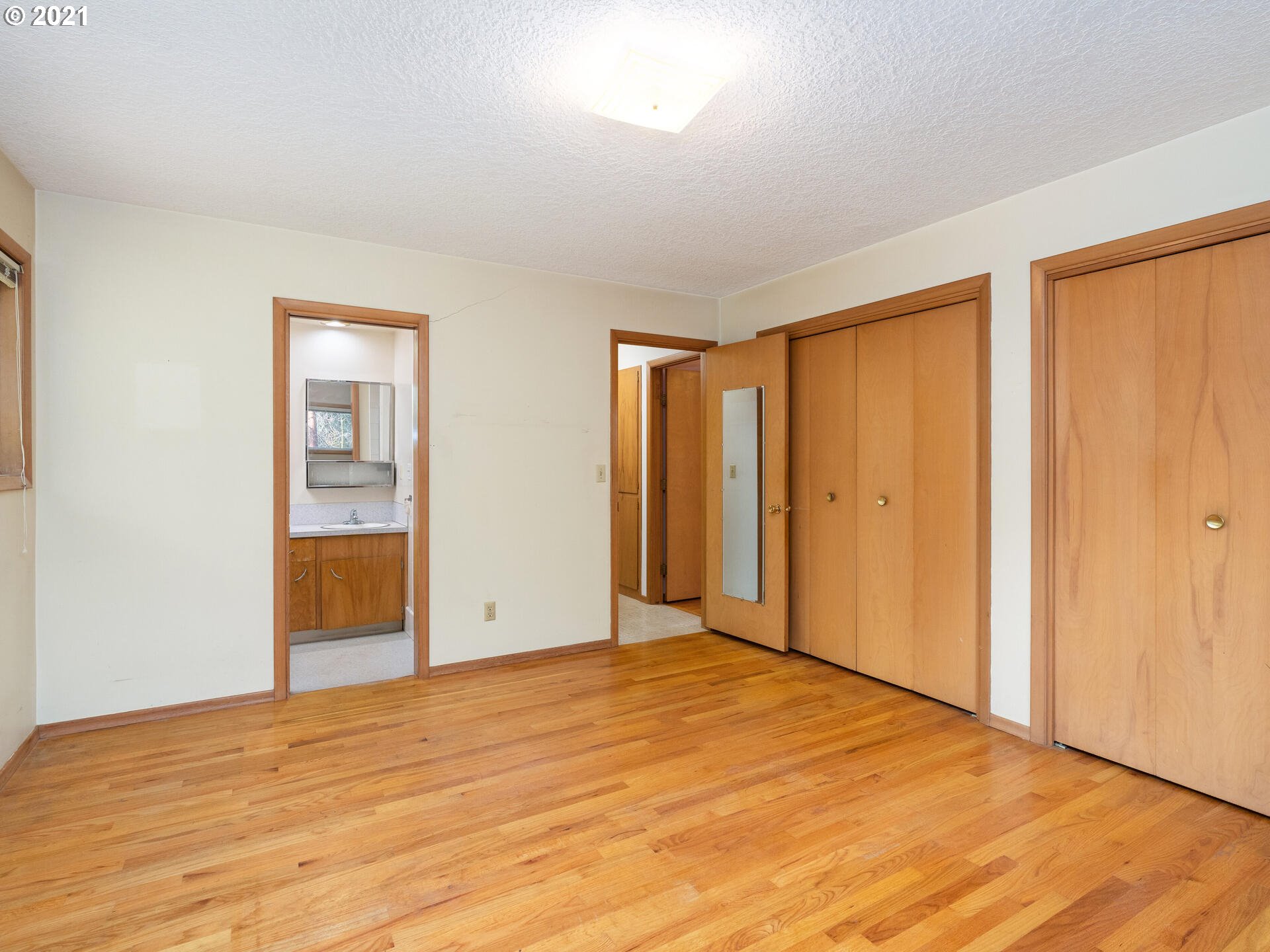 10960 Southwest Butner Road Portland, OR 97225 - Photo 15 of 26 Gallery Image 15