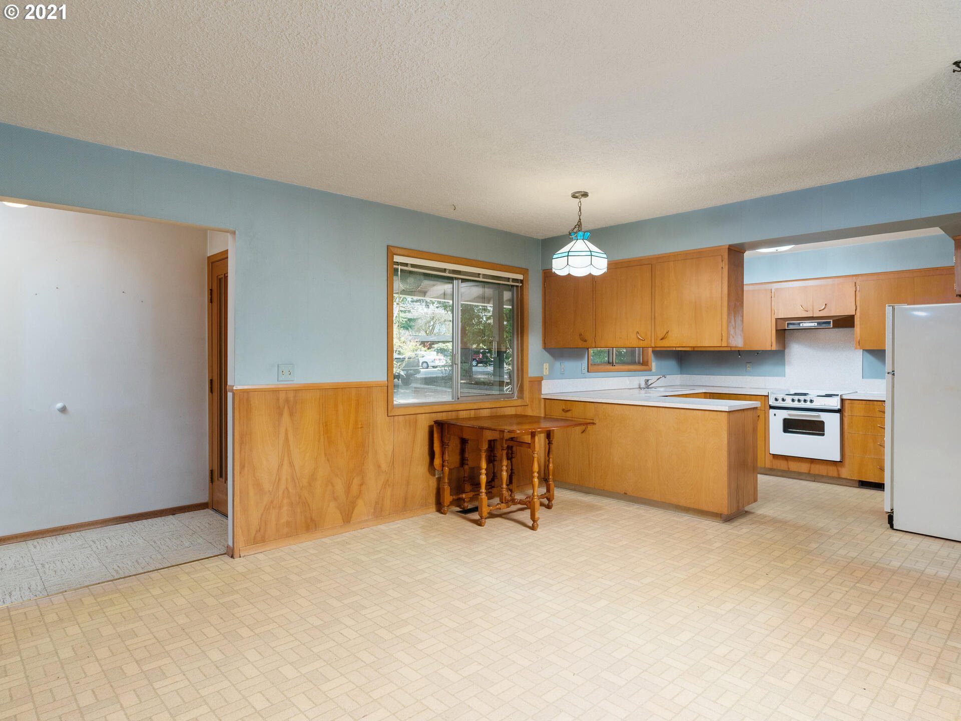 10960 Southwest Butner Road Portland, OR 97225 - Photo 6 of 26 Gallery Image 6