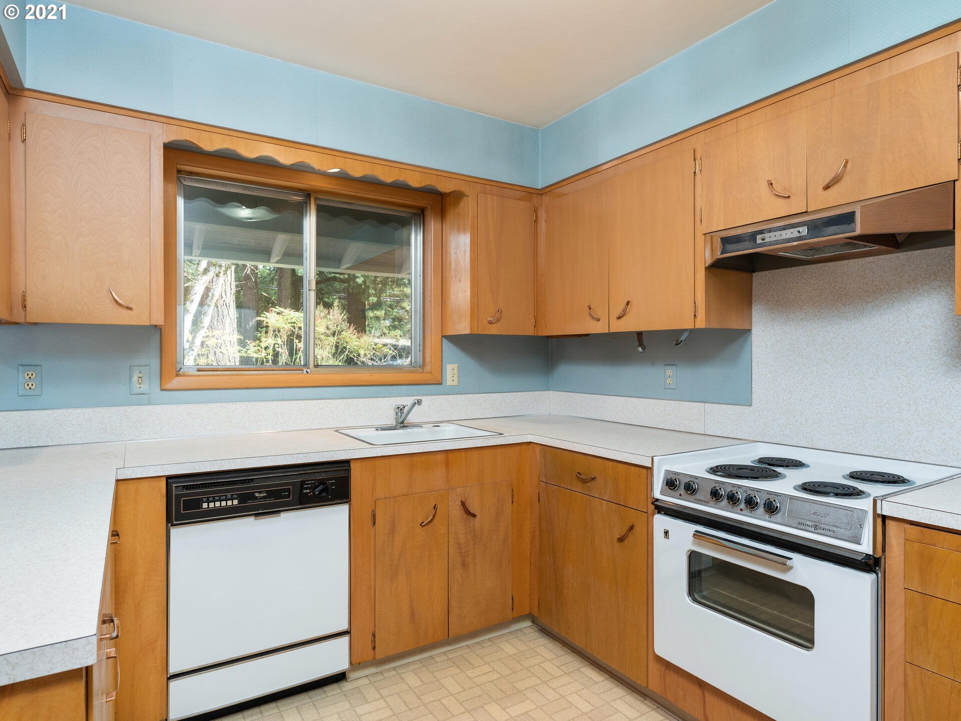 10960 Southwest Butner Road Portland, OR 97225 - Photo 9 of 26 Gallery Image 9