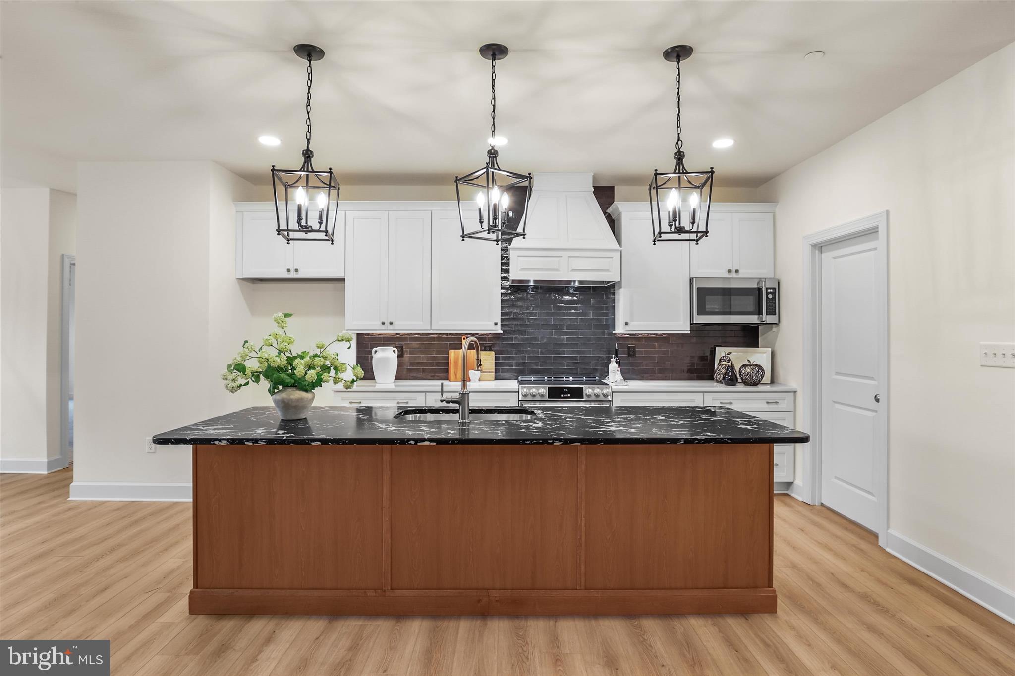 3913 St Pauls Road Manchester, MD 21102 - Photo 6 of 35 KITCHEN W/9' ISLAND