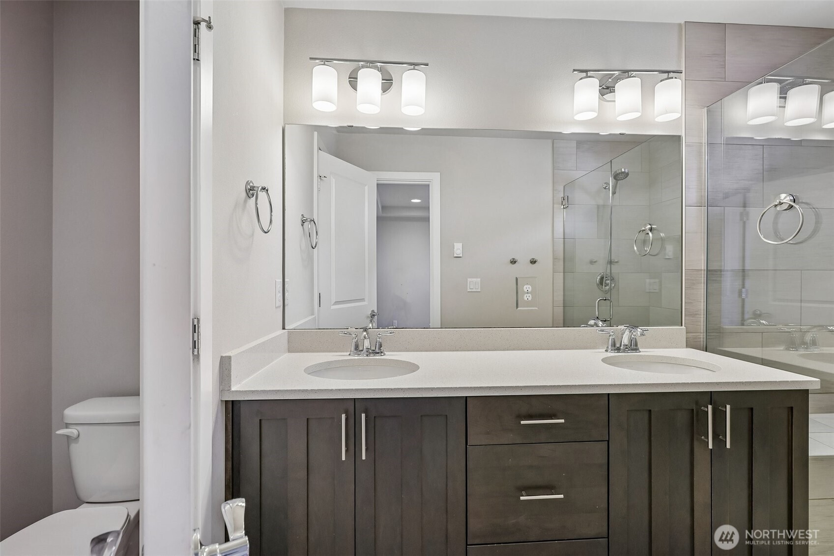 615 238th Street Southeast, Unit D Bothell, WA 98021 - Photo 33 of 37