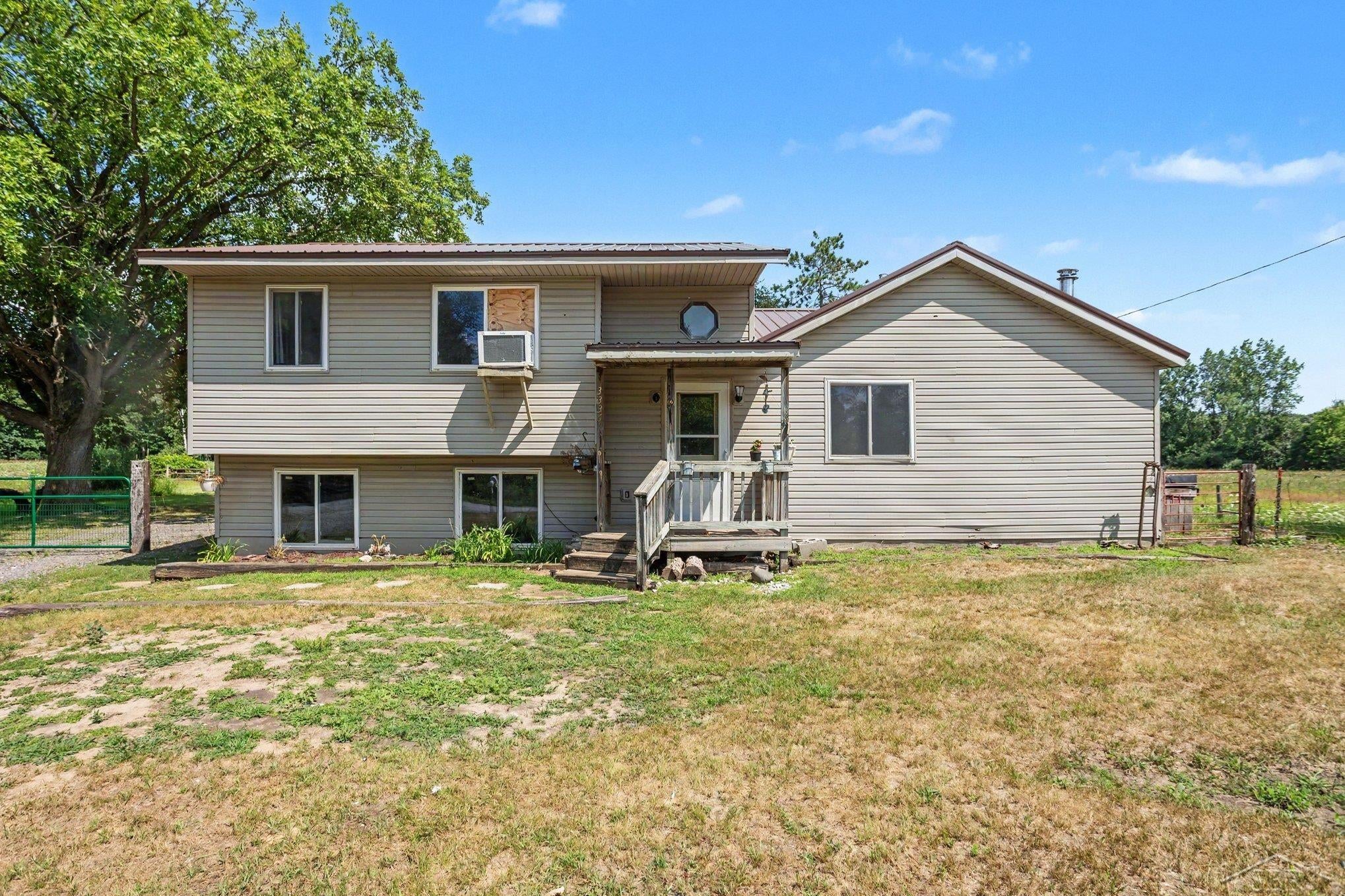 3336 Bay Glad County Line Road Rhodes, MI 48652 - Photo 3 of 40 Gallery Image 3