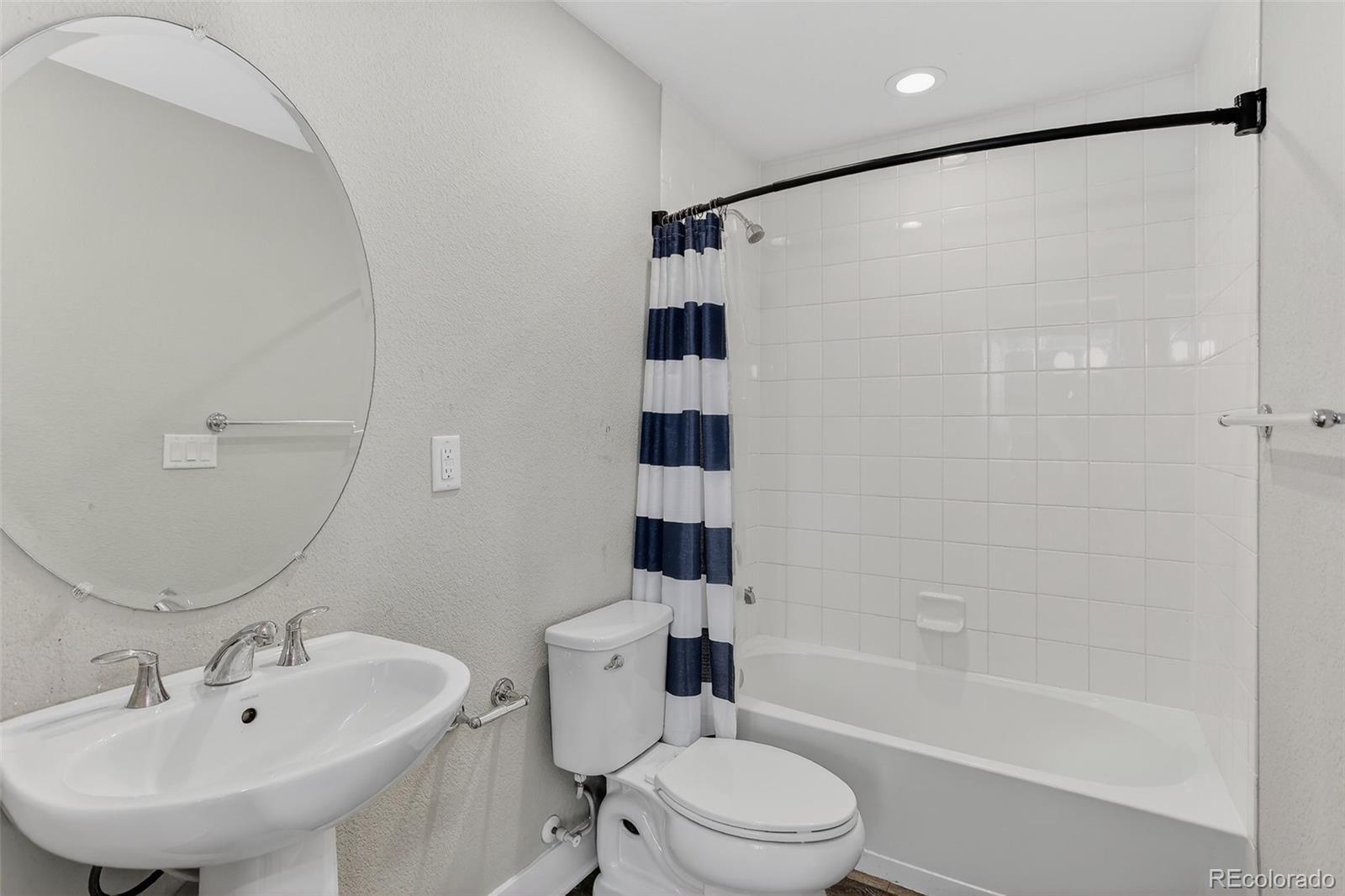 5181 Vivian Street Wheat Ridge, CO 80033 - Photo 6 of 48