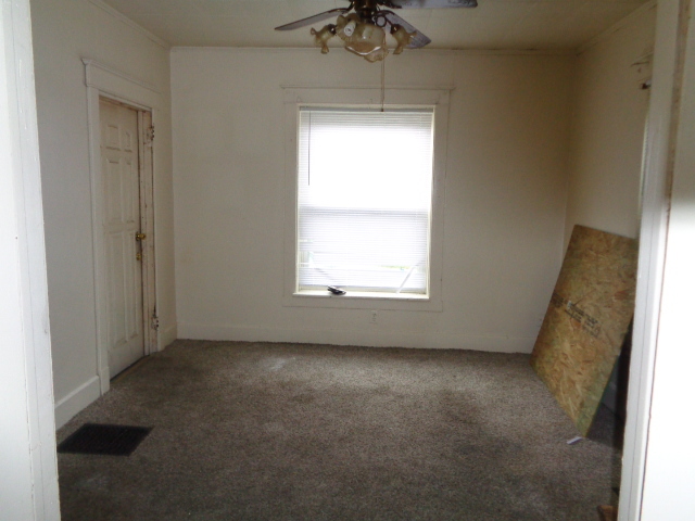 444 Forest Avenue Rockford, IL 61101 - Photo 7 of 11