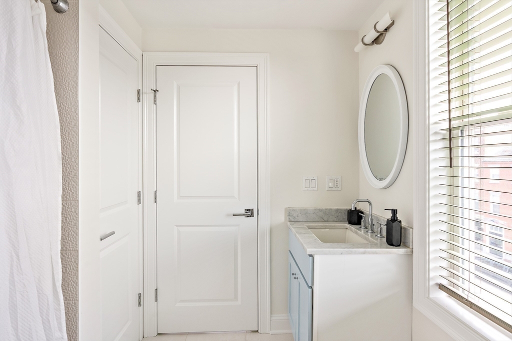 18 Chelsea Street, Unit 3 Boston, MA 02128 - Photo 11 of 17