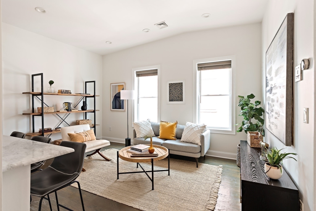 18 Chelsea Street, Unit 3 Boston, MA 02128 - Photo 3 of 17