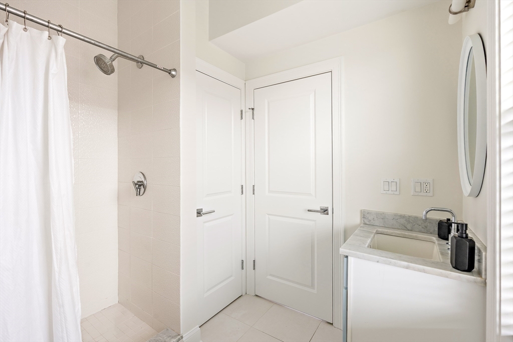 18 Chelsea Street, Unit 3 Boston, MA 02128 - Photo 10 of 17