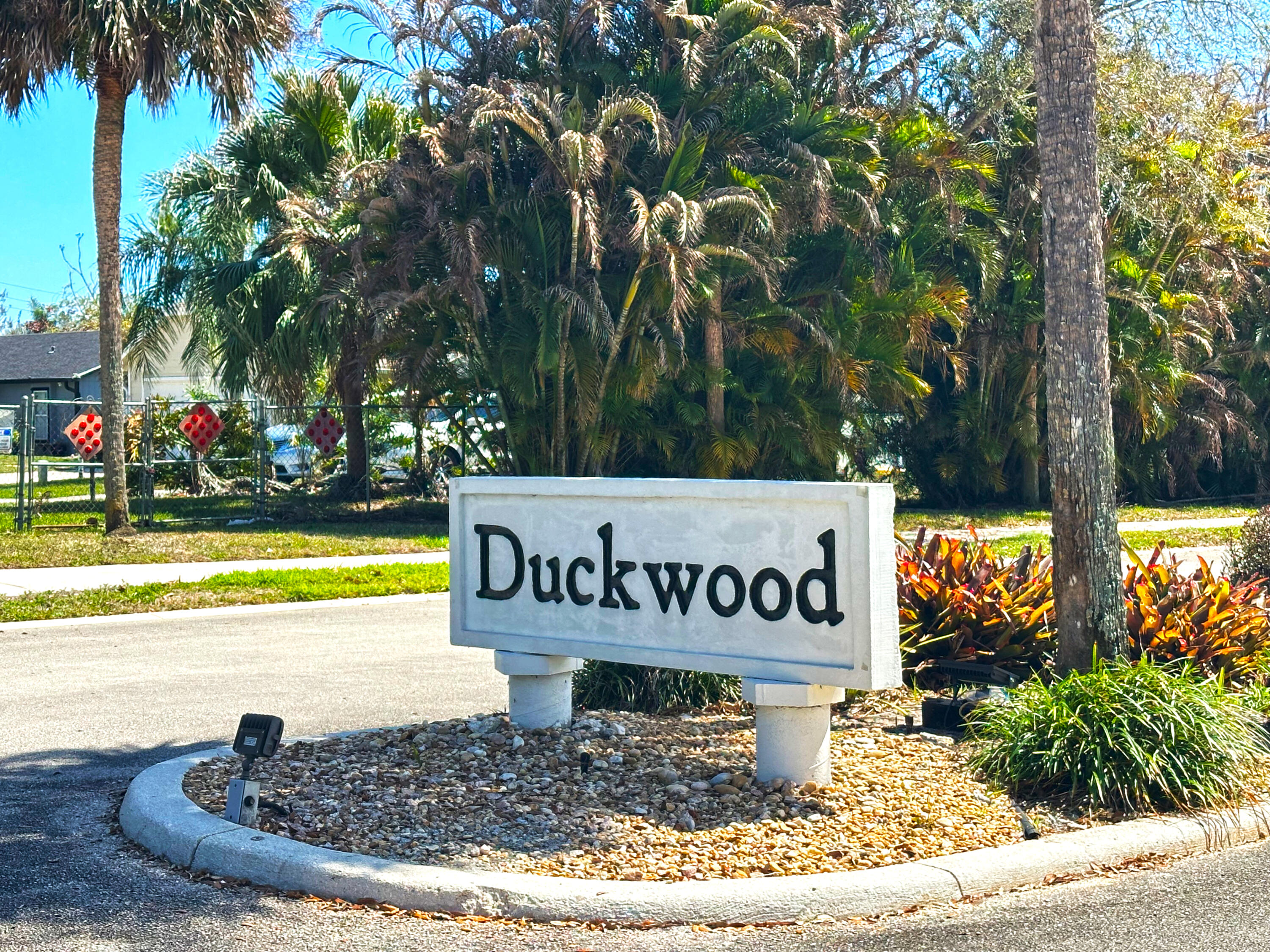 6940 Southeast Lillian Court Stuart, FL 34997 - Photo 2 of 28 Duckwood