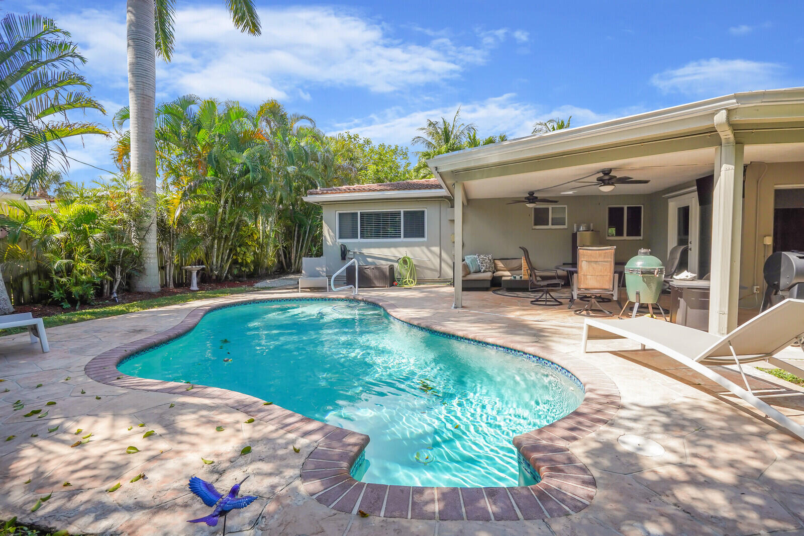 3098 Northeast 5th Avenue Boca Raton, FL 33431 - Photo 19 of 28 a view of a backyard with a patio