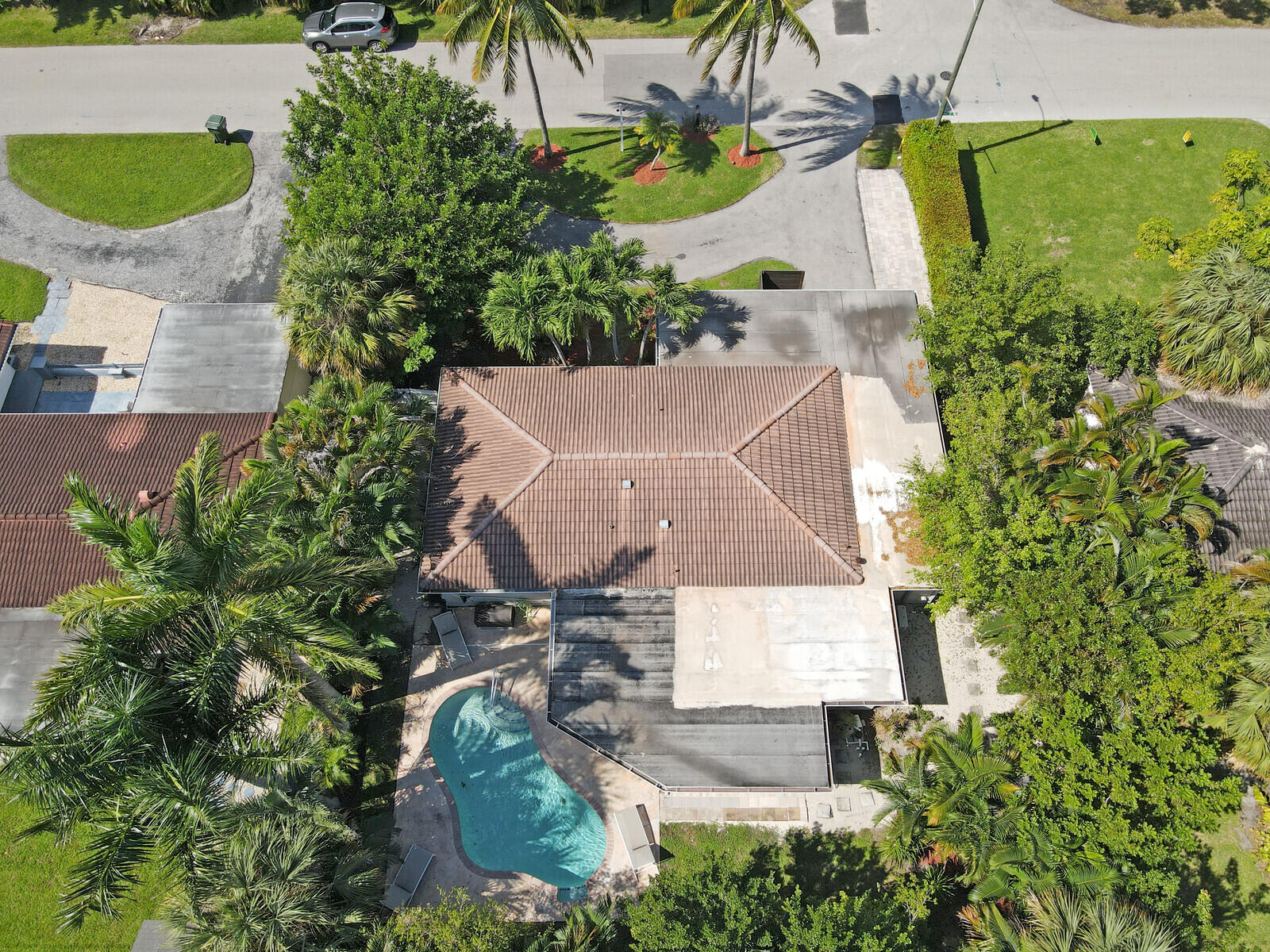 3098 Northeast 5th Avenue Boca Raton, FL 33431 - Photo 25 of 28 an aerial view of a house with outdoor space and a lake view