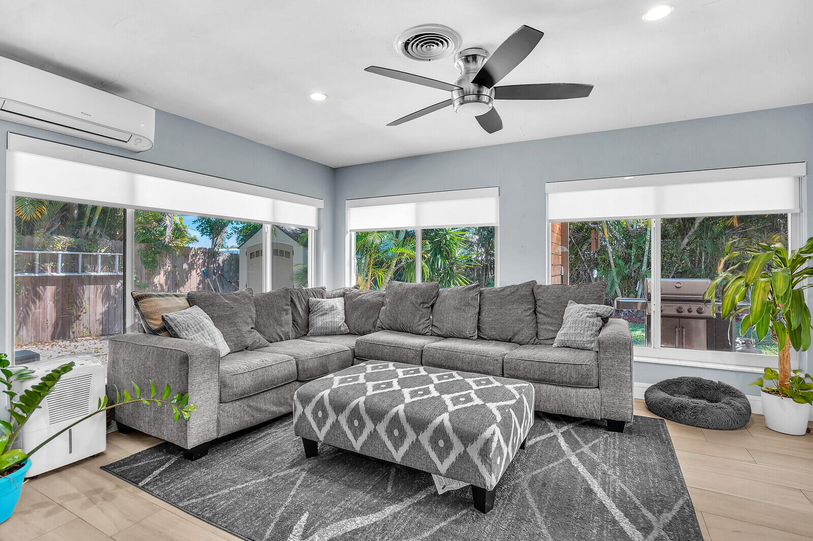 3098 Northeast 5th Avenue Boca Raton, FL 33431 - Photo 9 of 28 a living room with furniture and a large window