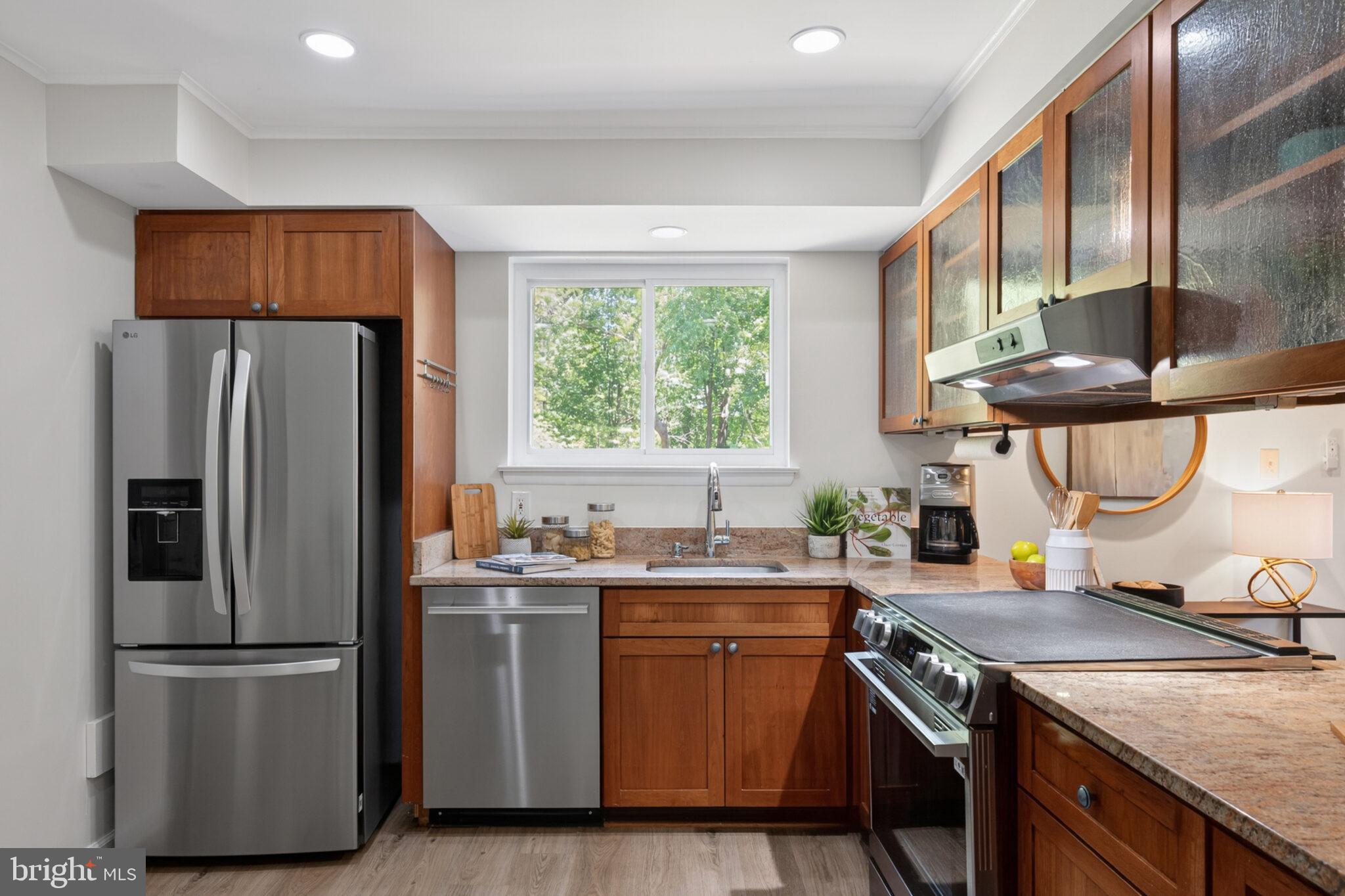 109 Bluff Terrace Silver Spring, MD 20902 - Photo 23 of 64 Stainless appliances