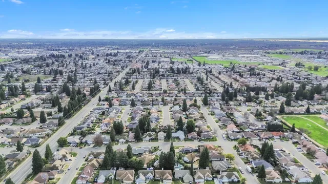 $555,777 | 1860 Saratoga Court, Yuba City, CA 95993