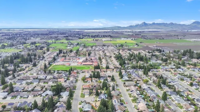 $555,777 | 1860 Saratoga Court, Yuba City, CA 95993