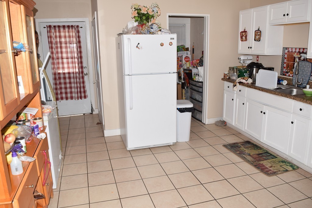 257-259 East Street Springfield, MA 01104 - Photo 6 of 34