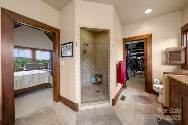 $1,750,000 | 4862 Pinnacle Mountain Road, Zirconia, NC 28790