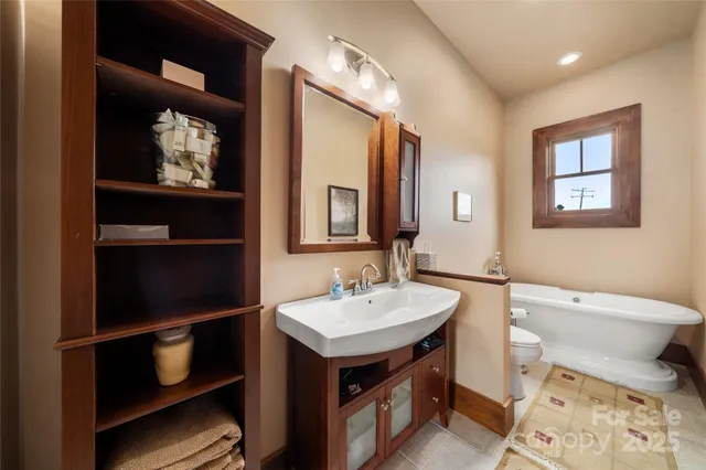 $1,750,000 | 4862 Pinnacle Mountain Road, Zirconia, NC 28790