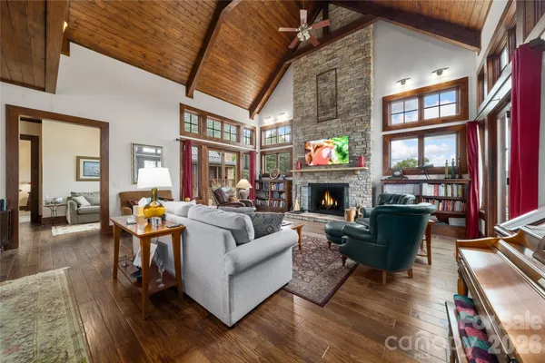 $1,549,999 | 4862 Pinnacle Mountain Road, Zirconia, NC 28790